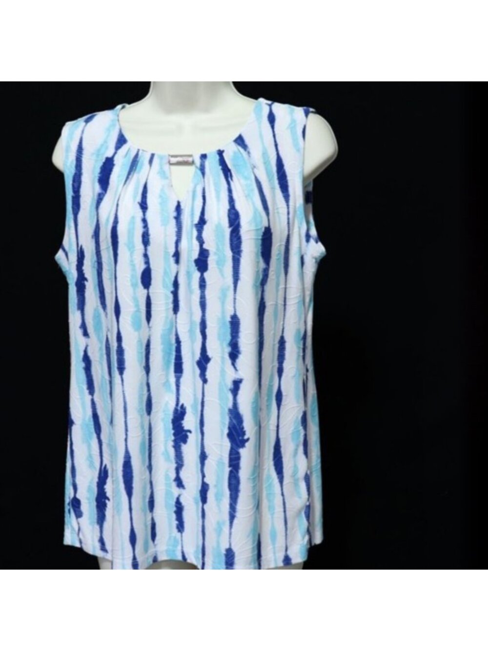 JM Collection Tank Top Women's Medium Blue Stripe Keyhole Nautical Casual